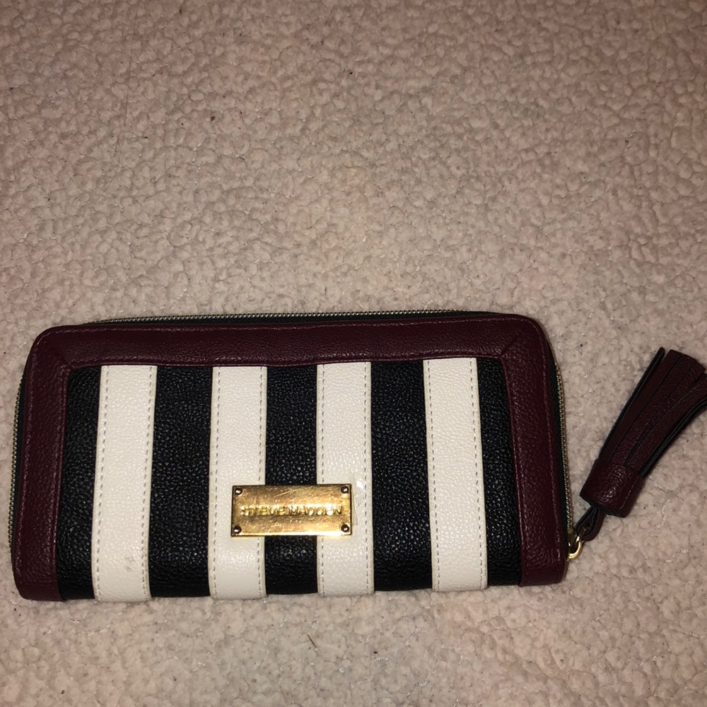 Steve Madden wallet